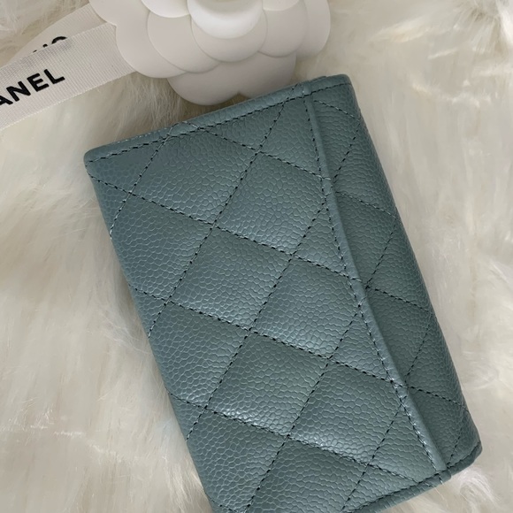 ❌❌SOLD elsewhere❌❌Chanel classic flap card holder - Picture 13 of 13
